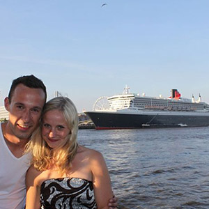 Shuttle-Fähre zur Queen Mary 2