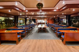 Passagierschiff in Hamburg